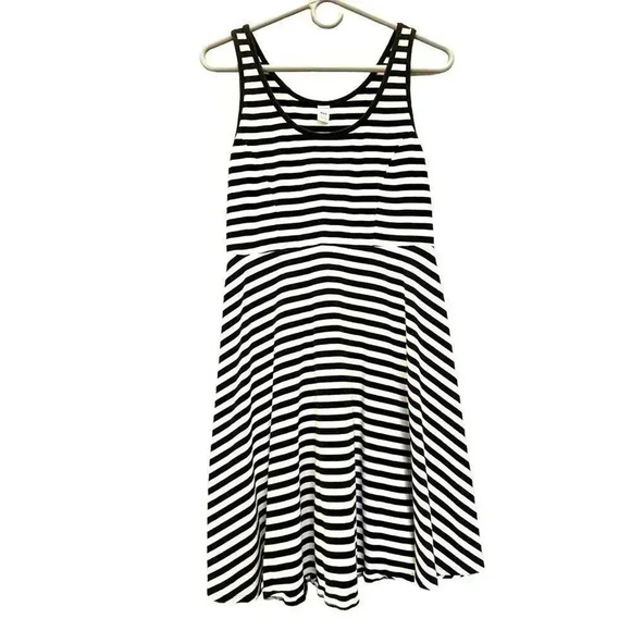 Gap Women’s Medium Black and White‎ Striped Sleeveless Dress - Picture 1 of 3